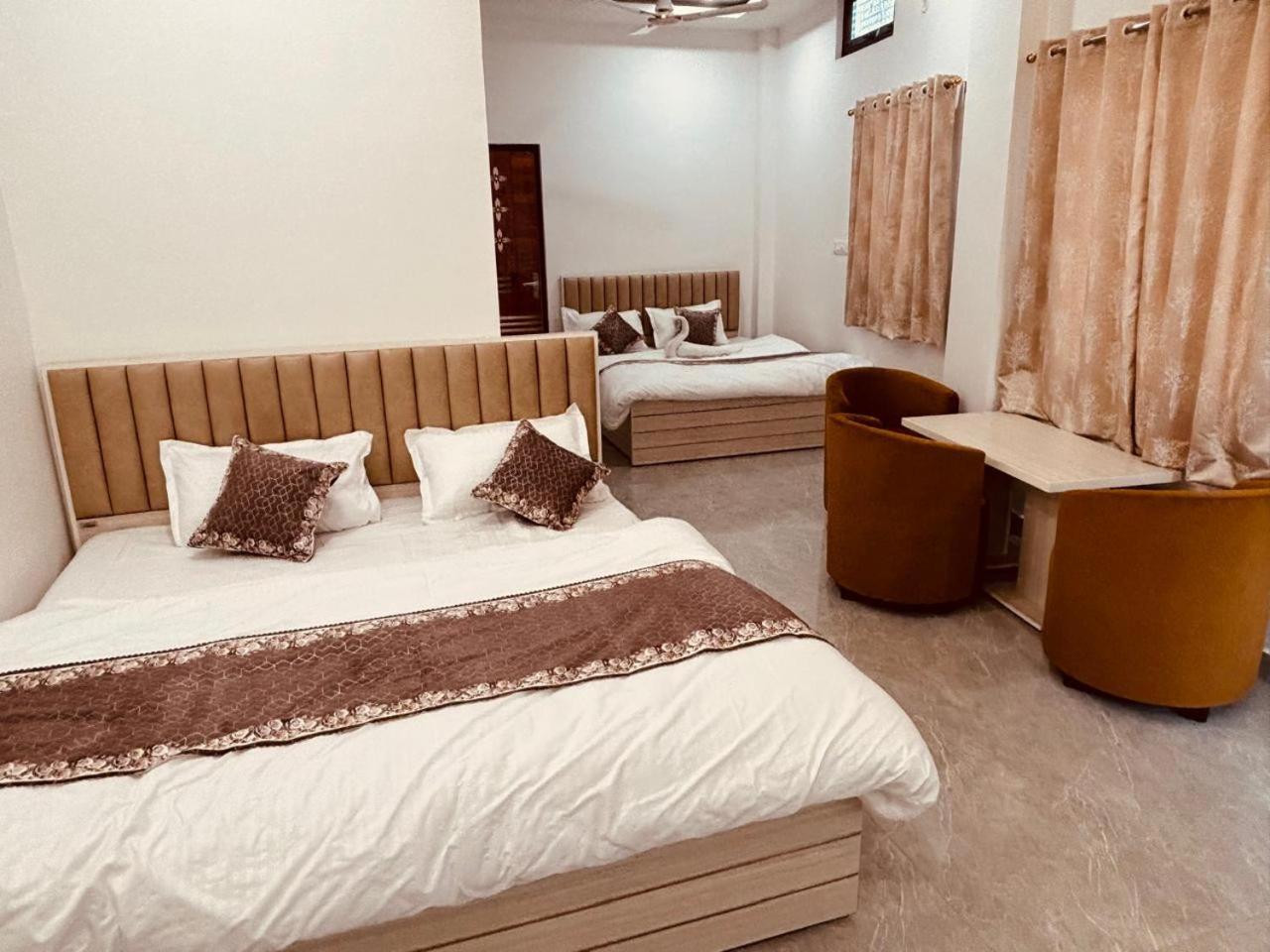 Shri Ram Darbar Hotel Ayodhya Exterior photo